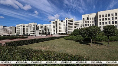 Определены профессии, где обязательно знать один из государственных языков Беларуси