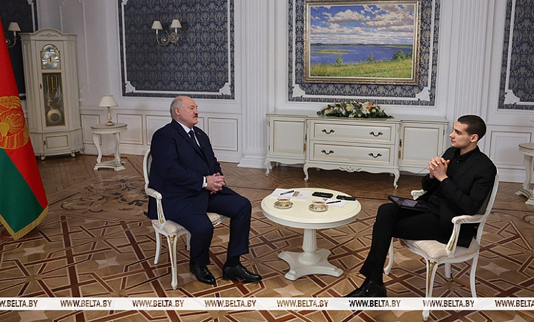 Лукашенко дал интервью американскому блогеру, представителю новых медиа Марио Науфалу