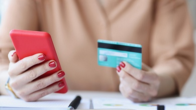 Со счетов белорусов начали автоматически списывать штрафы. И это не мошенничество