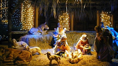 Паважаныя вернікі і свяшчэннаслужыцелі Рымска-каталіцкай і іншых хрысціянскіх цэркваў Лунінеччыны! ﻿Ад усёй душы віншуем усіх са светлым святам!