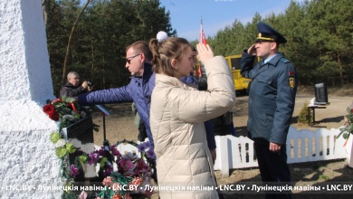 Митинг, посвященный памяти жертв сожженных деревень, состоялся в Мелеснице Лунинецкого района