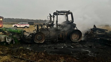 В Брестской области на поле сгорел трактор 