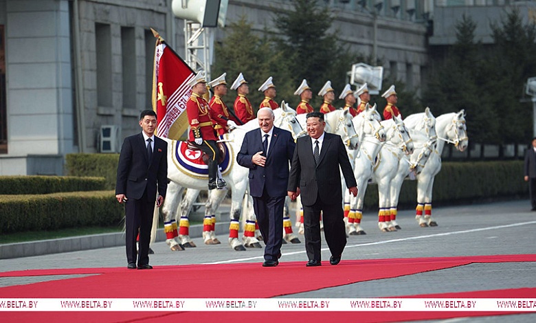 Лукашенко поговорил тет-а-тет с Ким Чен Ыном! // Первый день визита в КНДР