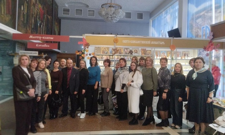 Искусство в центре внимания! В Микашевичах учителя собрались на семинар 