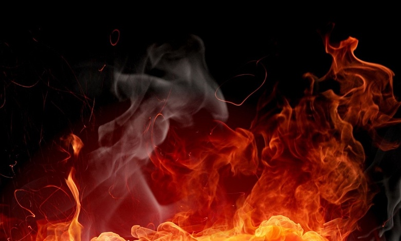 Нежилой дом горел в Лунинецком районе