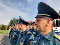 Благодарности и ключи от квартир. Спасатели Лунинецкого района отметили профессиональный праздник