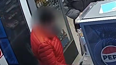 Житель Пинска нашел банковскую карту и три дня рассчитывался по ней в магазинах 