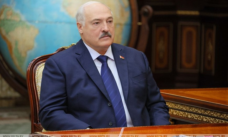 Лукашенко: профсоюзы должны быть мощной базой для поддержания стабильности в белорусском обществе 