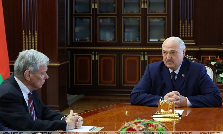 Лукашенко на переговорах с США предложил обсудить войну на Ближнем Востоке и глобальные проблемы 