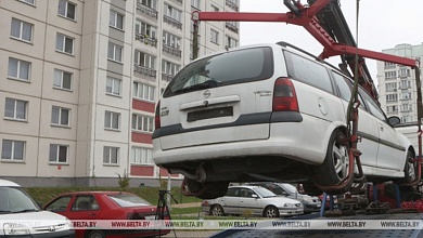 Изменены тарифы на эвакуацию и хранение автомобилей на стоянках в Брестской области
