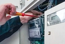 Мошенники представляются работниками электросетей, предупреждает Лунинецкий РЭС