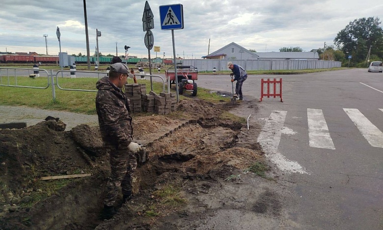 Благоустройство: начались работы на одном из перекрестков Лунинца