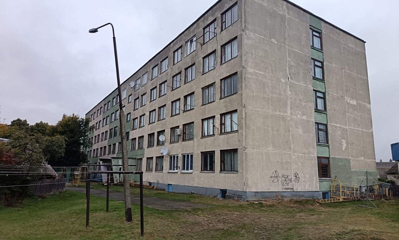 Капремонты домов продолжаются в Лунинецком районе