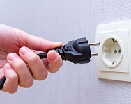 Специалисты назвали основные причины поражения электрическим током в быту