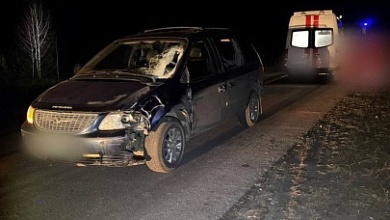 Молодого человека сбил автомобиль в Ивановском районе. Он погиб