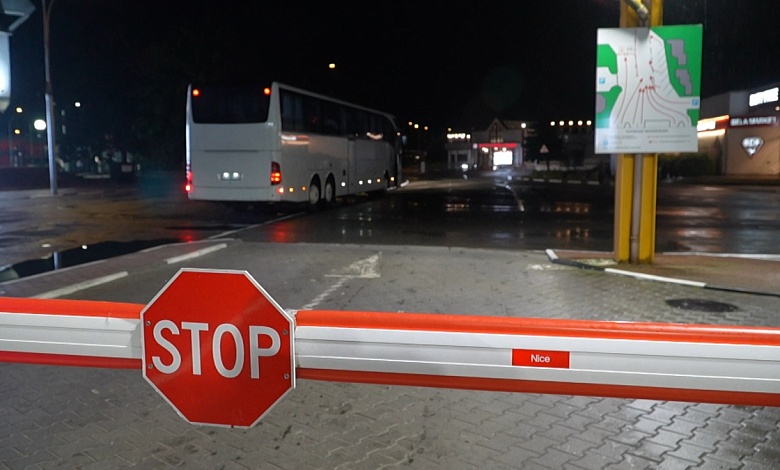 Господа, занавес! Железный и… согласованный