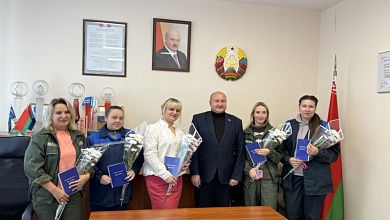 Многодетных мам поздравили на ОАО "Спецжелезобетон" в Микашевичах