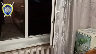 В Хотимске из окна 5 этажа выпал 3-летний мальчик. Он погиб 