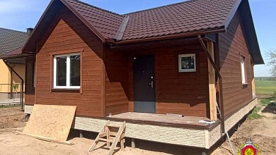 Плохо построили дом! Хозяин заставил строителей переделать на 24 тысячи рублей