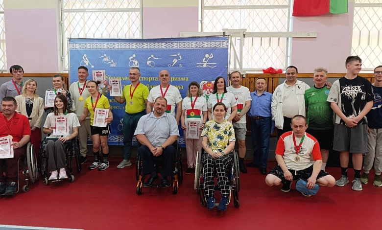 Лунинчане достойно выступили в областном чемпионате по настольному теннису