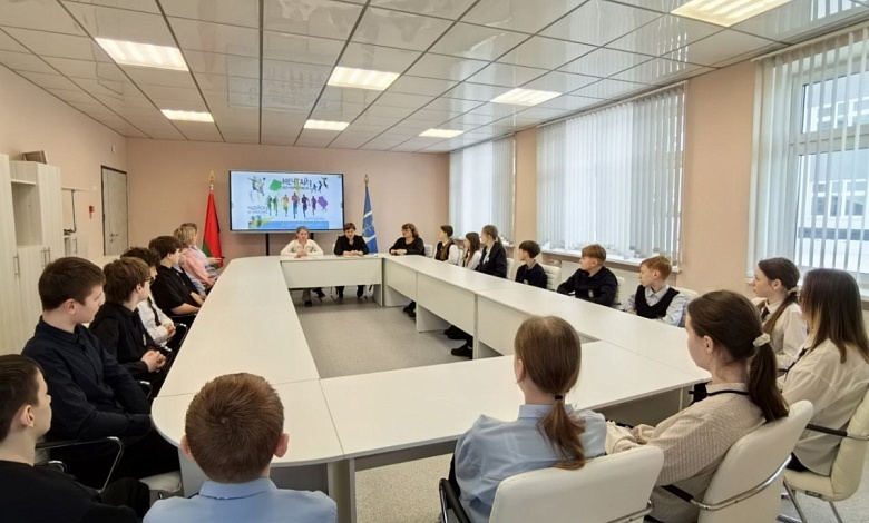 В Лунинце состоялся круглый стол "Молодежь - за здоровый образ жизни!"