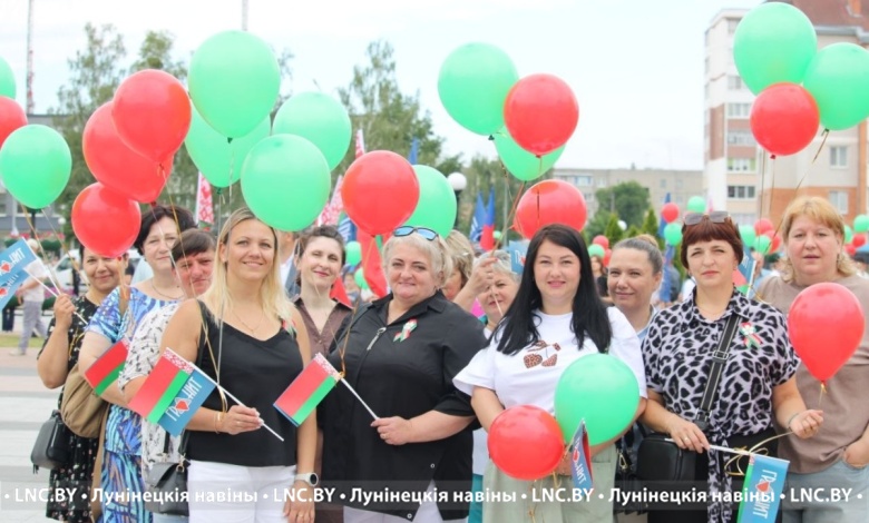 В Микашевичах празднуют День Независимости Республики Беларусь
