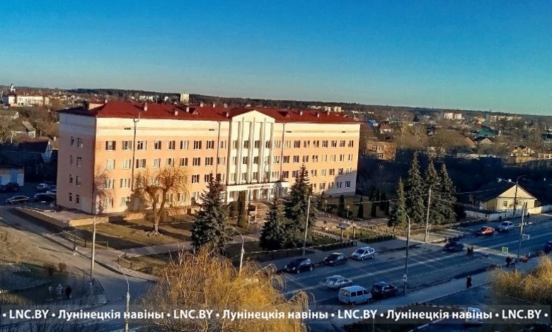 Поликлиники Лунинца и Микашевичей: график работы на праздники