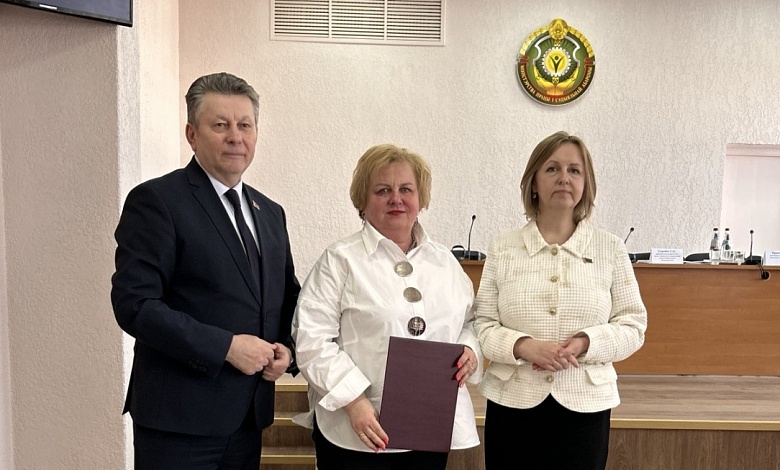 Ирина Семенченко награждена Почетной грамотой комитета по труду, занятости и социальной защите Брестского облисполкома