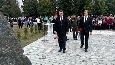 Делегация из Микашевичей приняла участие в торжественных мероприятиях в Житковичском районе 