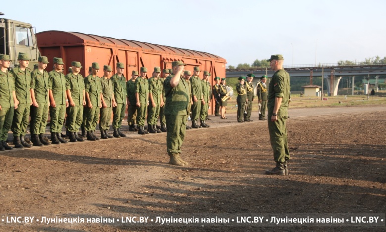 Военные из Лунинца вернулись домой после учений в России