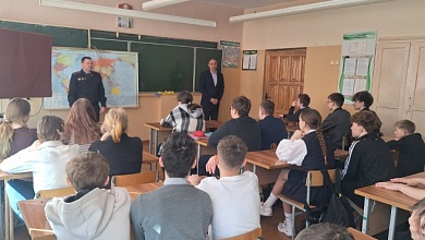 Безопасность - на первом месте. Разговор со школьниками Лунинецкого района