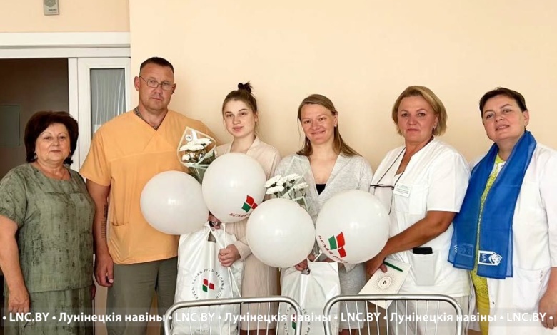 В Лунинце поздравили мам, родивших малышей в День Республики