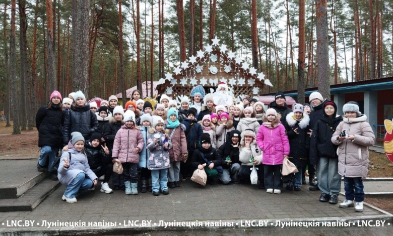 Увлекательный квест в резиденции Лунинецкого Деда Мороза на озере Белое