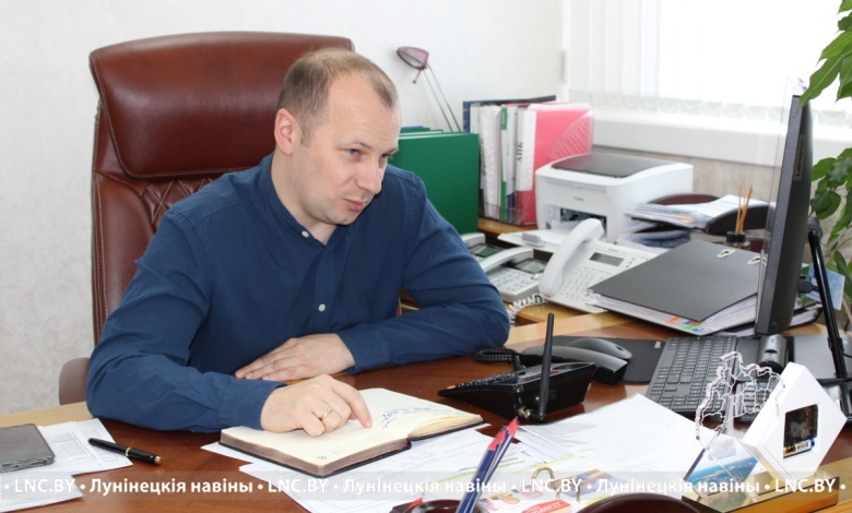 Прямую телефонную линию провел руководитель Лунинецкого района