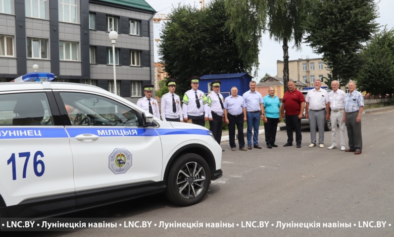 Профессиональный праздник сегодня отмечают стражи дорог