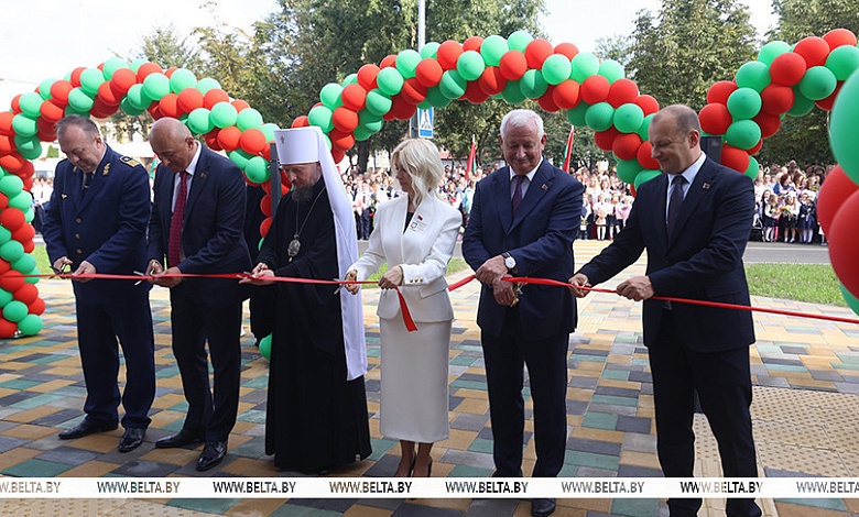 Фактически новая школа. СШ №1 Лунинца в День знаний распахнула двери после реконструкции