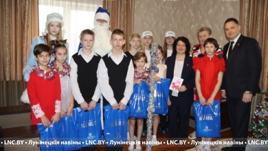 Наши дети! Гостей принимала большая и дружная семья Галины Жданович