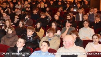 Встречу для старшеклассников провели в Лунинце. О чем говорили?