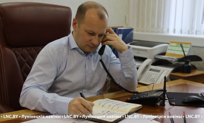 Дорожный проСВЕТ! Прямую телефонную  линию провел руководитель Лунинецкого района 