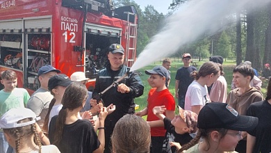 Выратавальнікі завіталі ў "Спадарожнік" Лунінецкага раёна