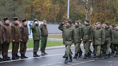 Уволены в запас! Солдат провожают домой в Лунинецком районе