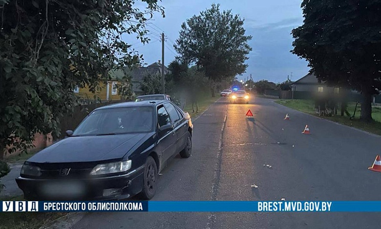 В Брестской области под колеса автомобиля попал 7-летний ребенок
