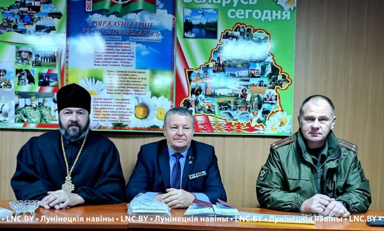 В Лунинце начались отправки призывников в войска