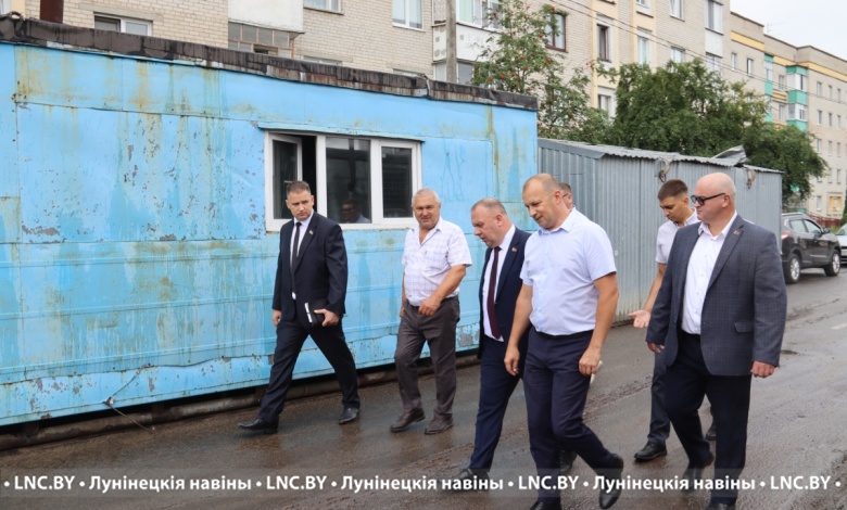 Виктор Рафалович посетил учреждения образования Лунинца