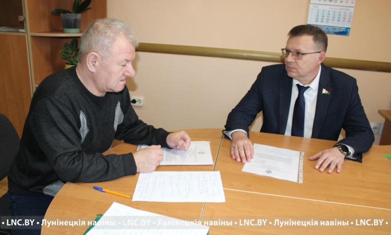 Эдуард Северин провел приём граждан в Лунинце