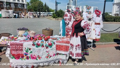 Лунинчане участвуют в республиканском фестивале-ярмарке "Вясновы букет"