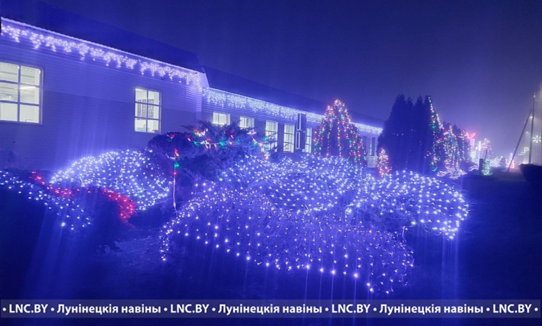 Конкурс на лучшее новогоднее и рождественское оформление продолжается в Лунинецком районе