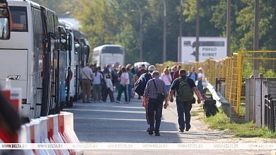 "Ситуация - кошмар!" — на границе с Польшей! Атмосфера перед пунктом пропуска "Брест"