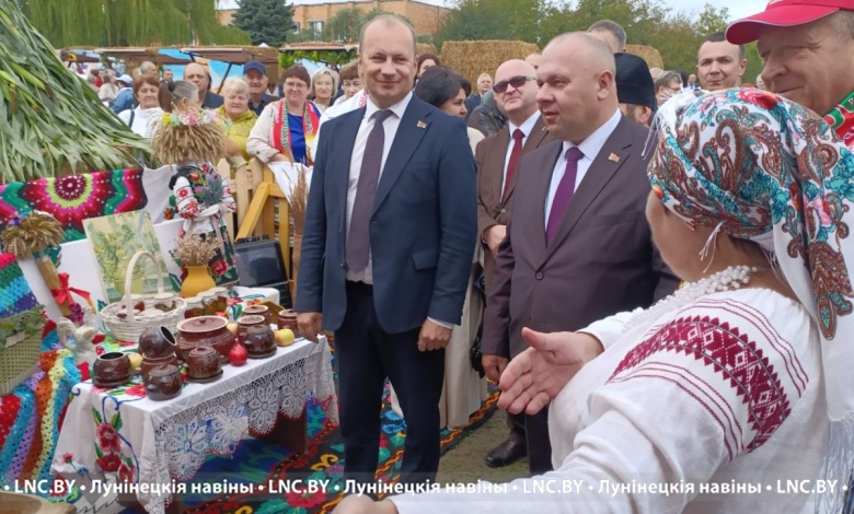 Фотофакт! На подворьях сельхозорганизаций во время районных «Дожинок» в Лунинецком районе 