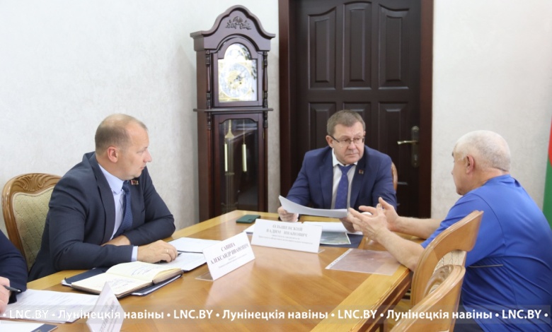 В Лунинце прием граждан провел заместитель председателя Брестского облисполкома 